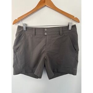 Columbia Titanium OmniShade Women's Shorts Gray Size 6 5" inseam Hiking Outdoor
